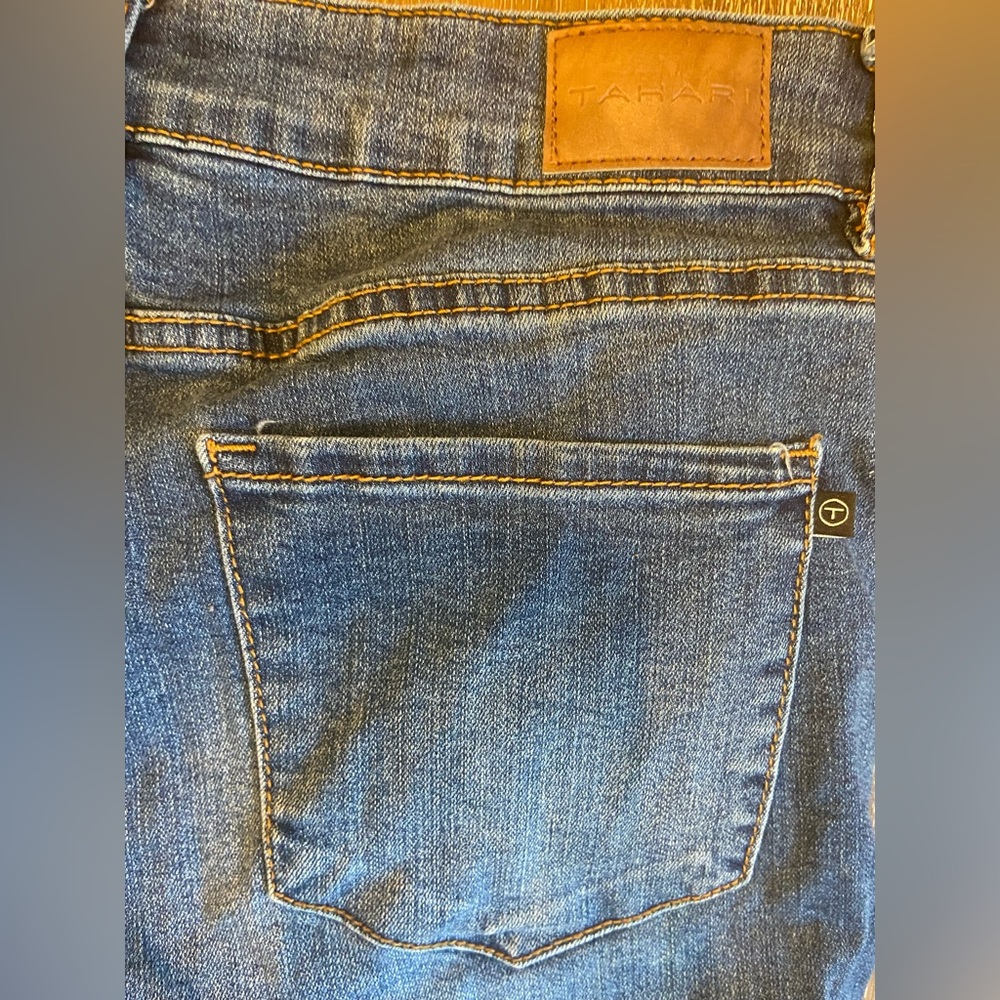 Tahari Designer stretchy jeans Ella Women’s High-Rise Skinny Blue Size 10/30.